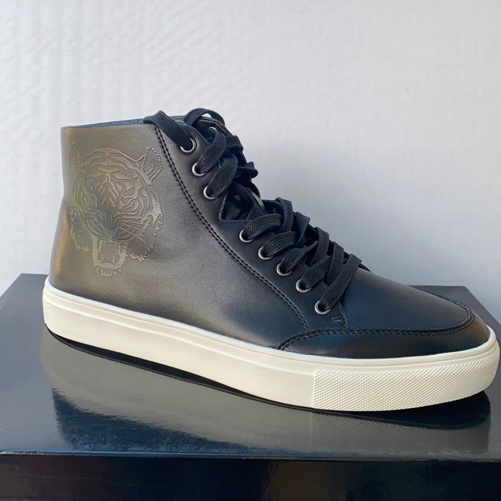 New G by GUESS Shoes